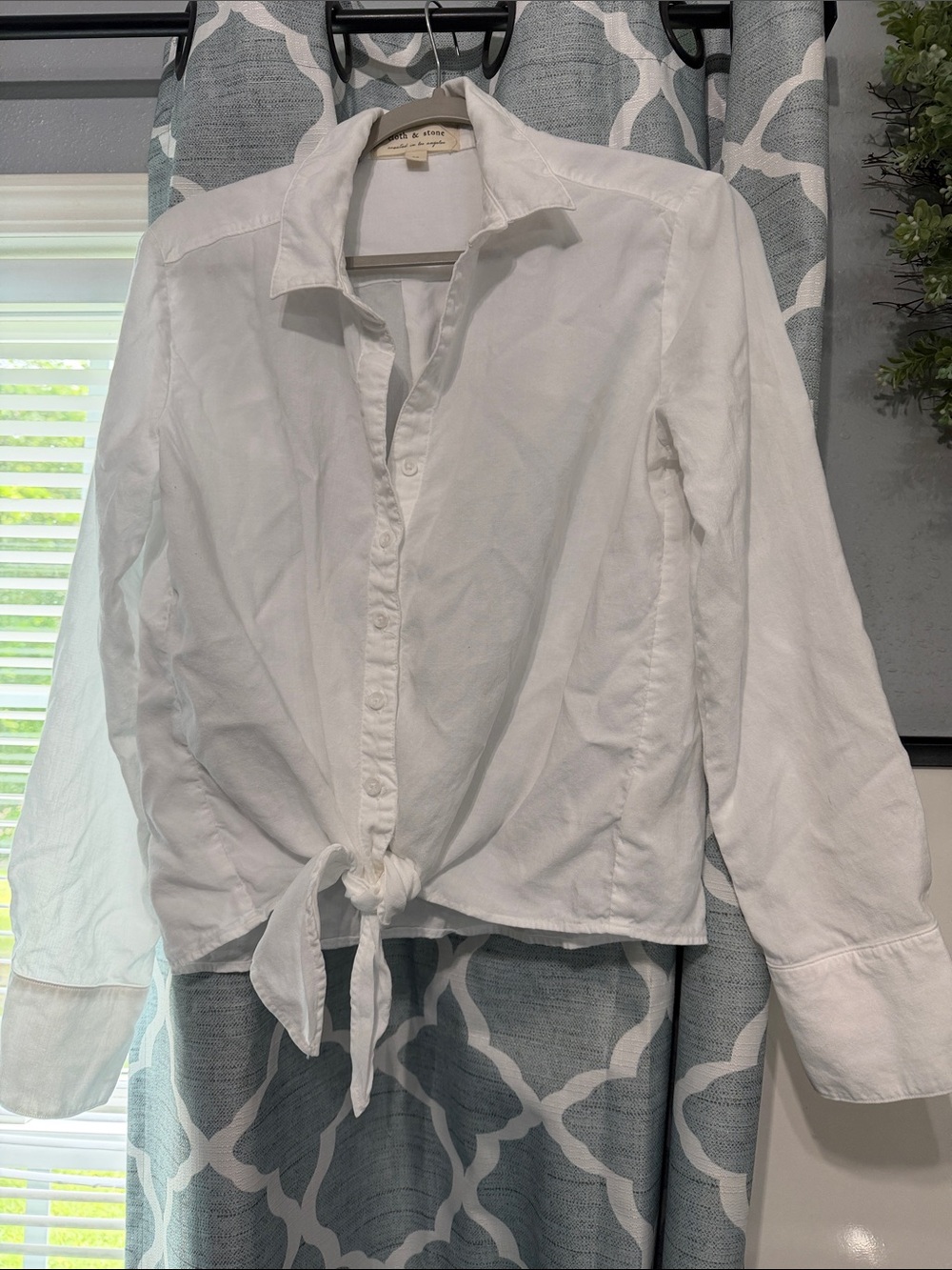 cloth & stone White Button-Down Tie-Front Shirt